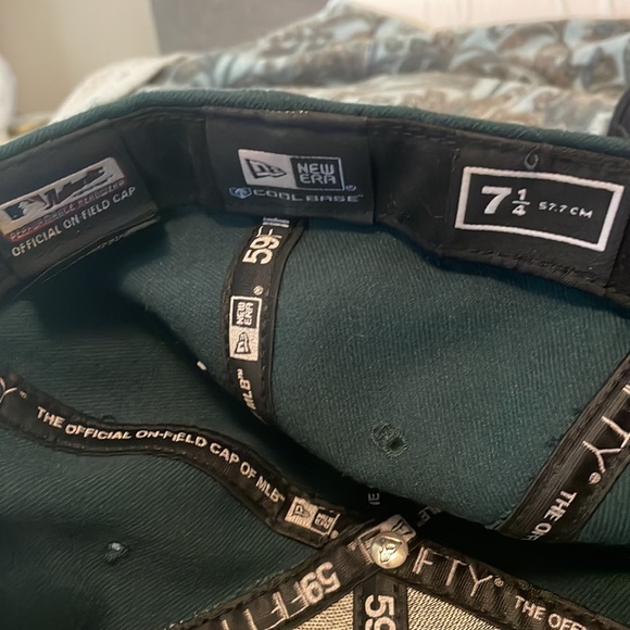 Athletic A’s fitted hat - Picture 3 of 3